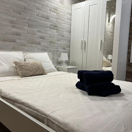 Melia Y Fuster 23C Aparthotel Valencia Luaran gambar